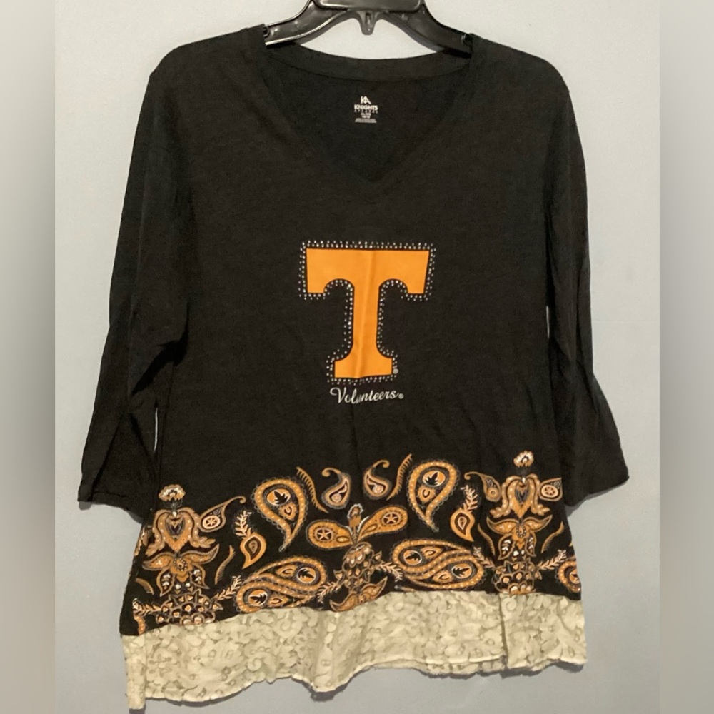 Tennessee Volunteers Size XL top